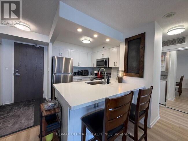 Photo - 1765 Queen St E Unit 312