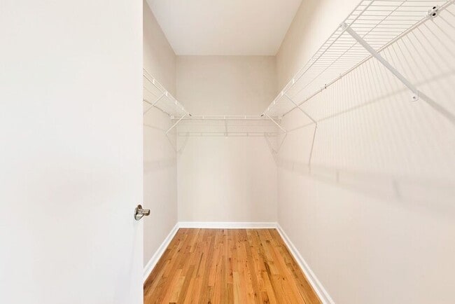 Photo - 450 Pompton Ave