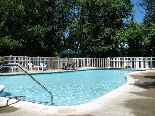 The Oaks Apartments