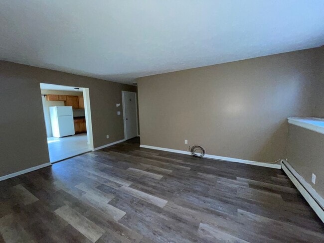 Building Photo - 195 Lenox St Unit #1L Rental
