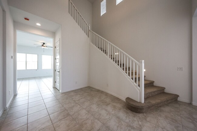 Photo - 3 Bedroom + Den and Loft in Aloravita Community