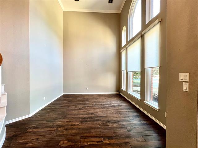 Photo - 615 Fallbrook Dr