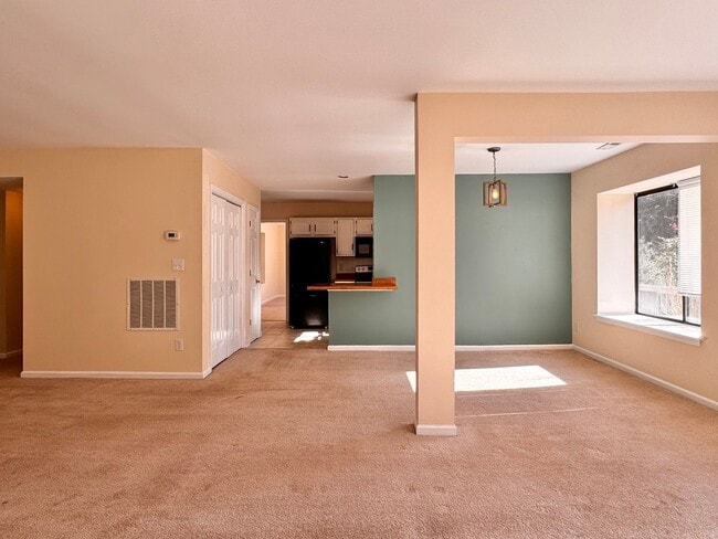 Photo - Close to UVA & Downtown-Don't miss this Mi...