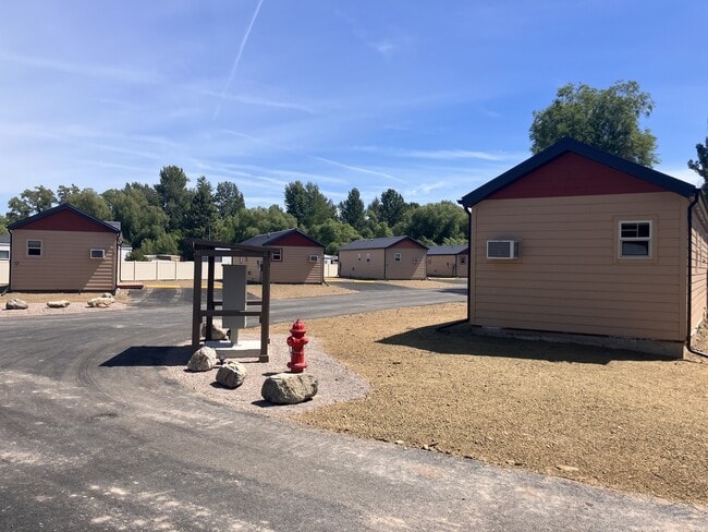 Photo - 111 E Cottonwood Dr