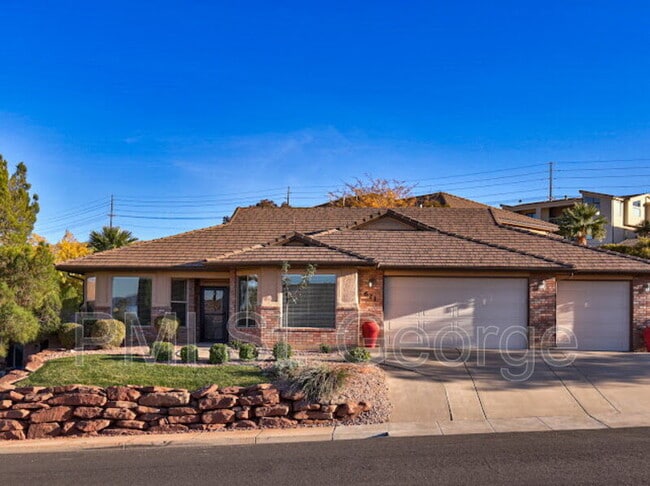 Photo - 621 Rolling Hills Dr