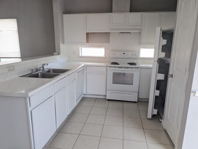 Photo - 6289 Wilcrest Dr Unit 8103