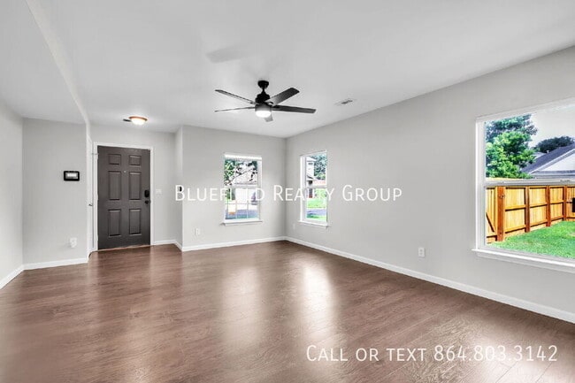 Photo - 621 Branch View Dr