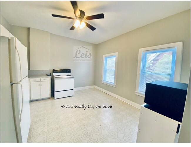 Photo - 43 N Steffin St