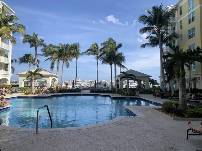 Photo - 806 E Windward Way Unit 111