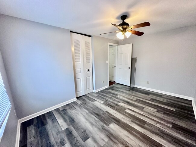 Photo - 10612 Holleybrooke Dr