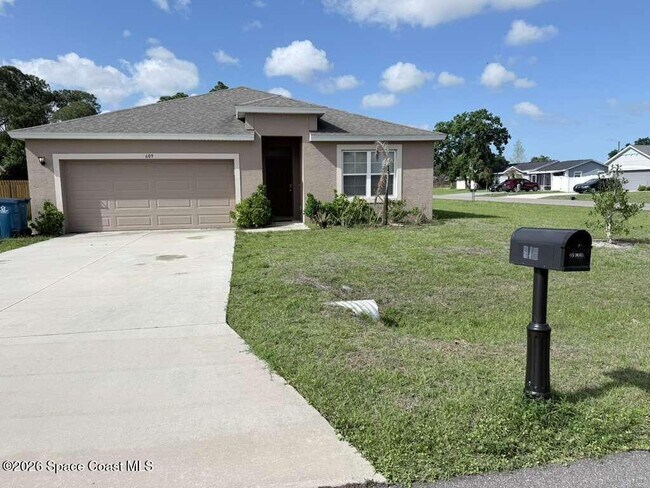 Photo - 609 Concha St NW