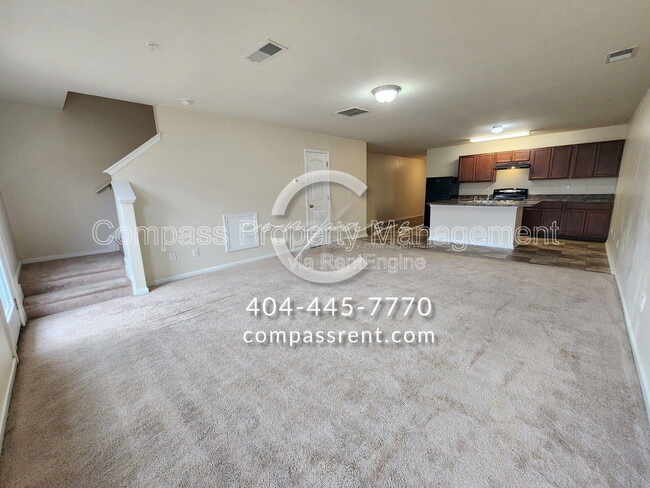 Photo - 2065 Belmont Cir NE