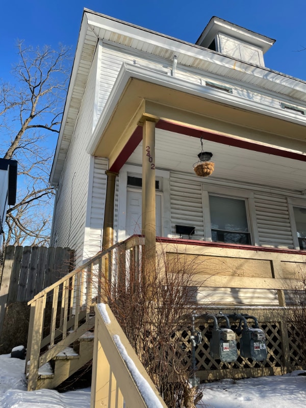 Building Photo - 2402 Findley Ave