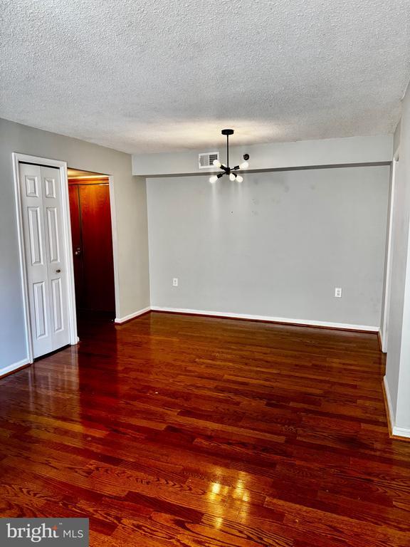 Photo - 1301 N Courthouse Rd Unit 805