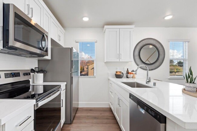Photo - Colgan Creek Apartments