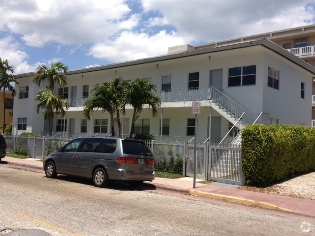 Building Photo - 1011 9th St Rental