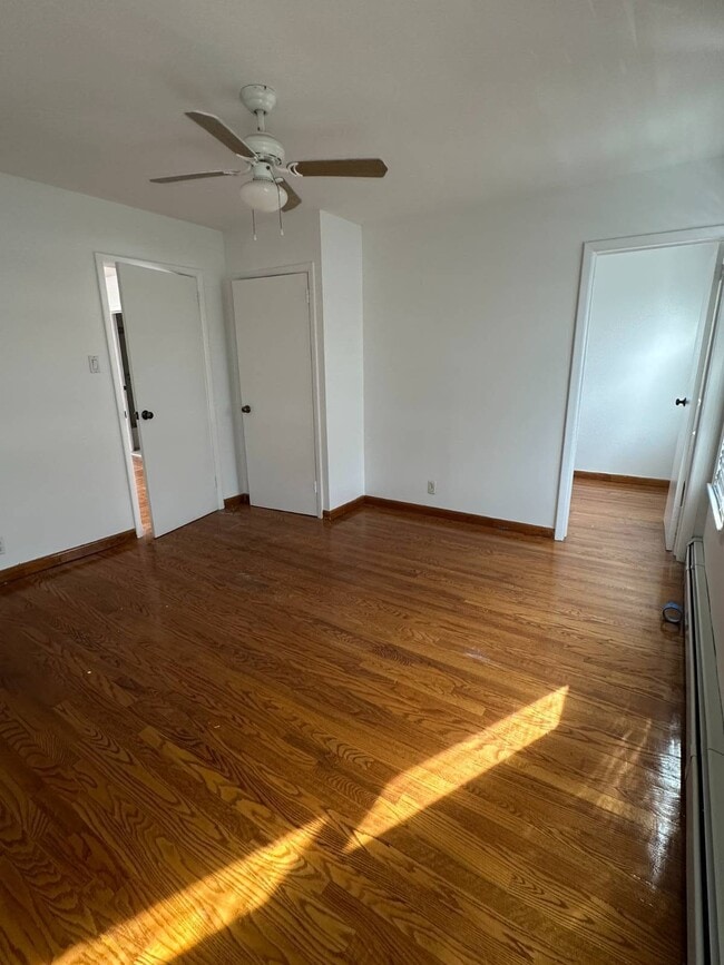 Photo - 62-47 64th St