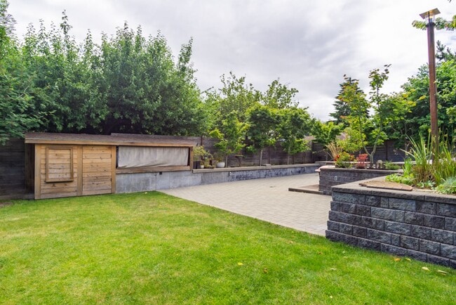Photo - 3Bd/2Ba Seattle Home