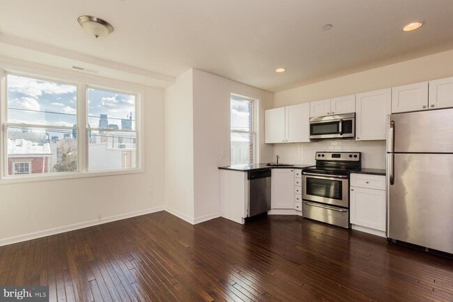 Photo - 1429 Poplar St Unit 4A