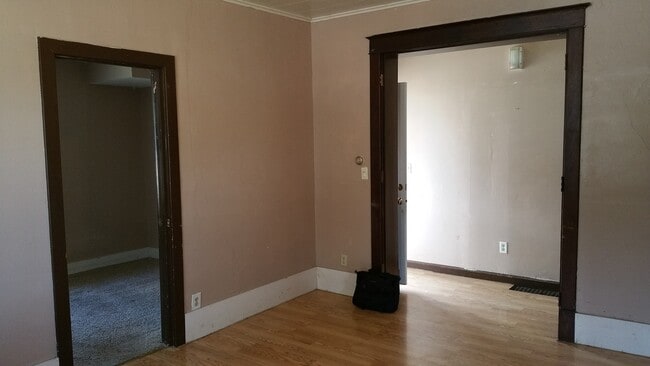 Photo - 128 E Davenport St Unit 128-02 (Lower)