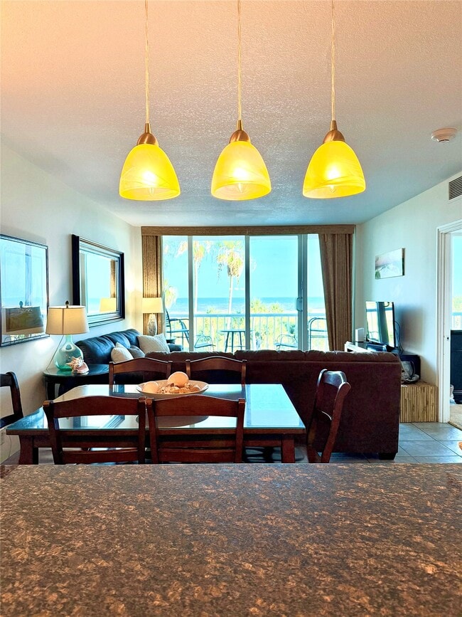 Building Photo - 1401 E Beach Dr Unit 112