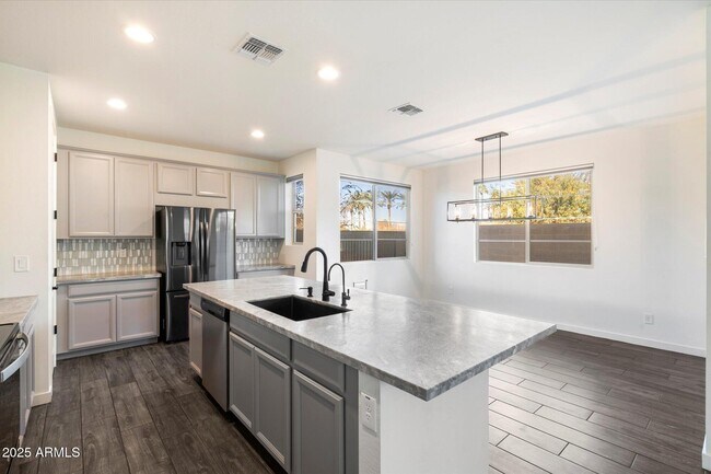 Photo - 1288 E Derringer Way