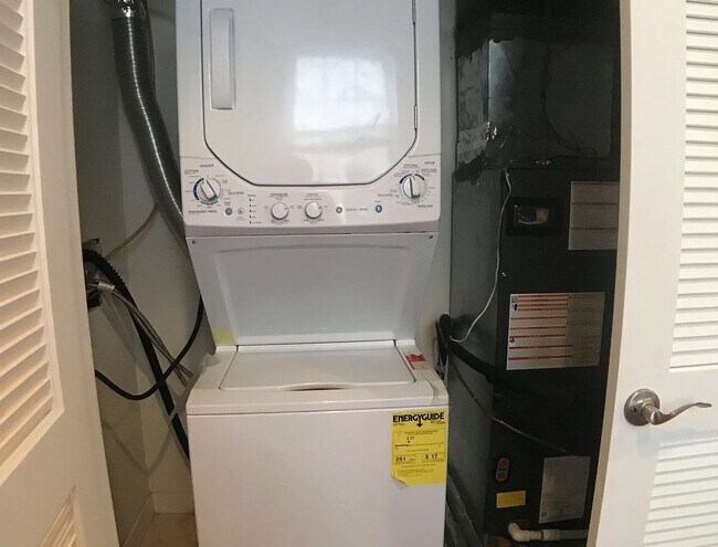 Photo - 2631 W Girard Ave Unit 2