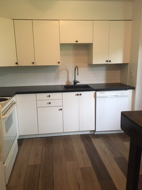 Photo - 1662 Stonegate Dr