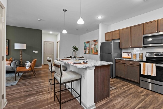 Photo - Pringle Square