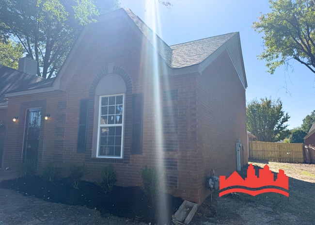 Photo - 3708 Deer Crossing