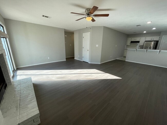 Photo - 8512 Southridge Dr