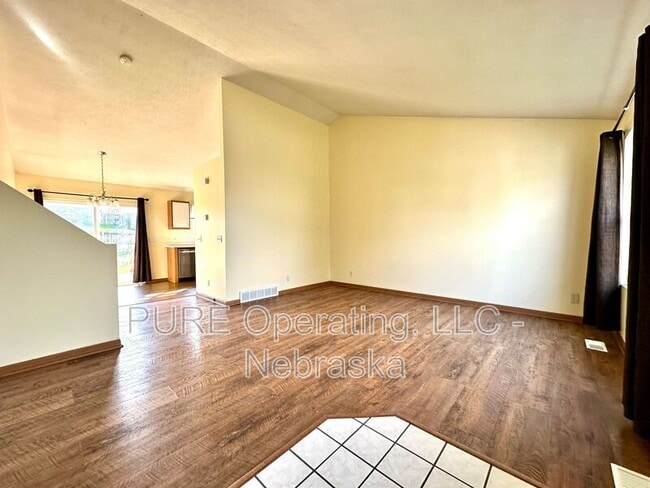 Photo - 7879 Bauman Ave