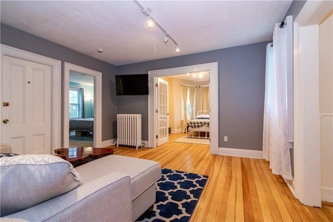 21 School St Unit 3
