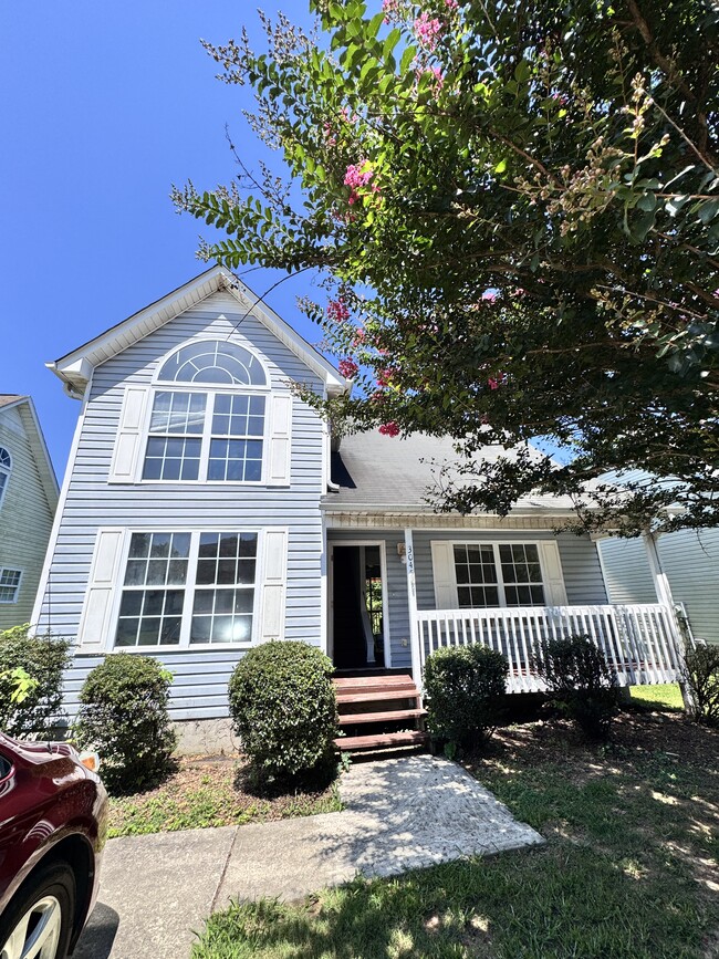 Photo - 3045 Holly Brook Cir NE House