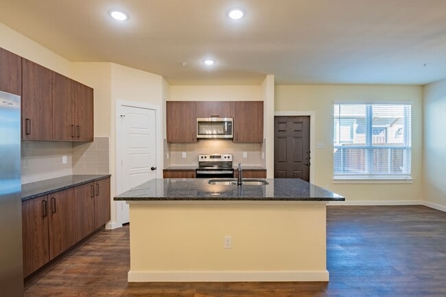 Photo - AVAILABLE NOW! GORGEOUS 2 BEDROOM FOUR PLEX LOCATED IN MIDLOTHIAN ISD!