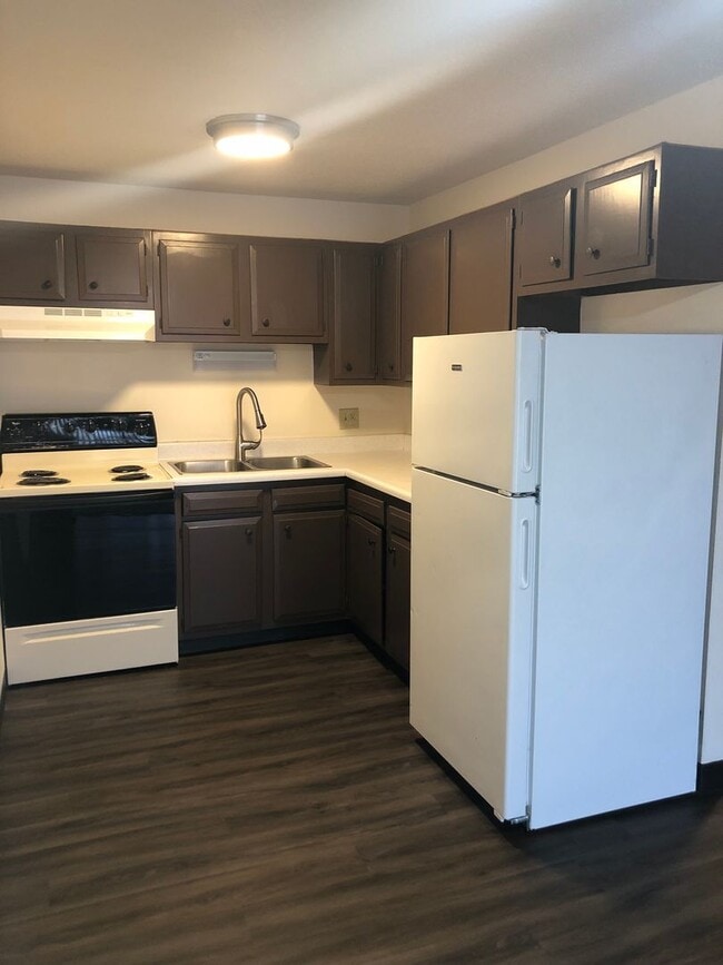 Photo - Fredrick Apartments
