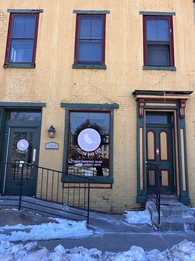 Building Photo - 1320 N 3rd St Unit 2nd Floor Front