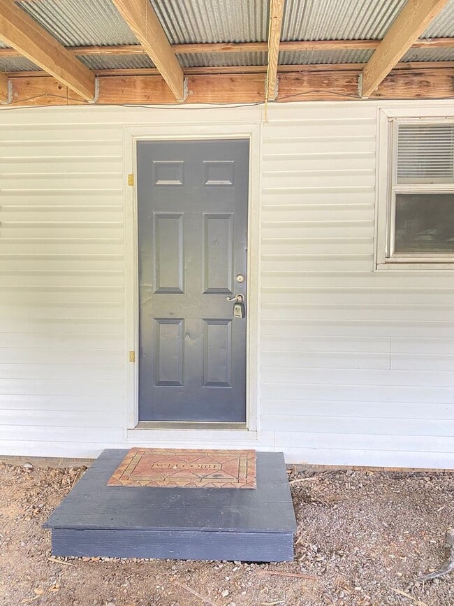 Photo - Quiet Country Living on 1 Acre in Murfrees...