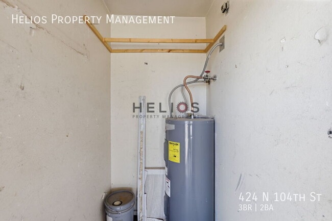 Photo - 424 N 104th St