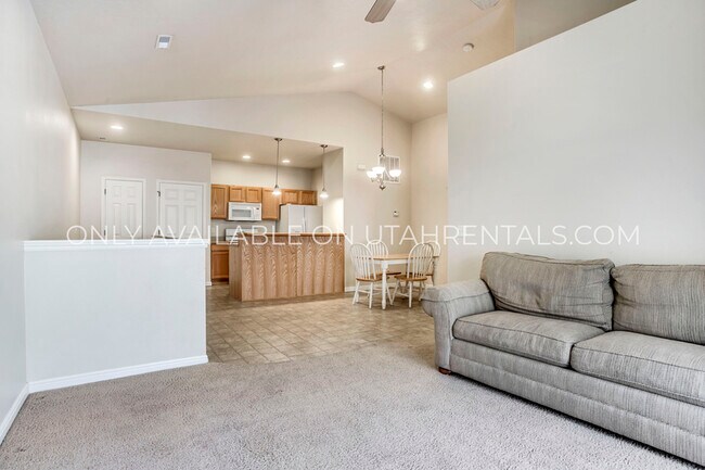 Photo - 1132 Canyon Meadow Dr Unit 4