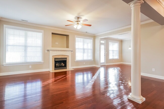 Photo - 500 Boswell Ln