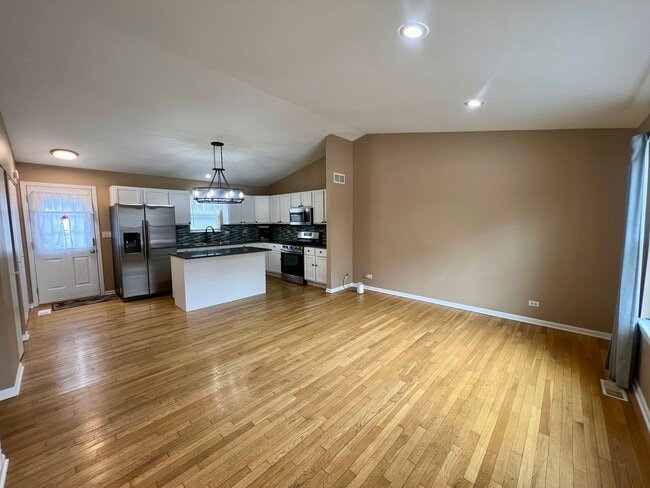 Photo - 2610 S Elmkirk Park