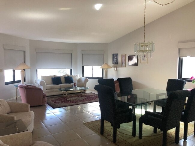 Building Photo - Available April 2026 ongoing! Lovely Home in 45+ Active Adult Resort Community of Leisure World.