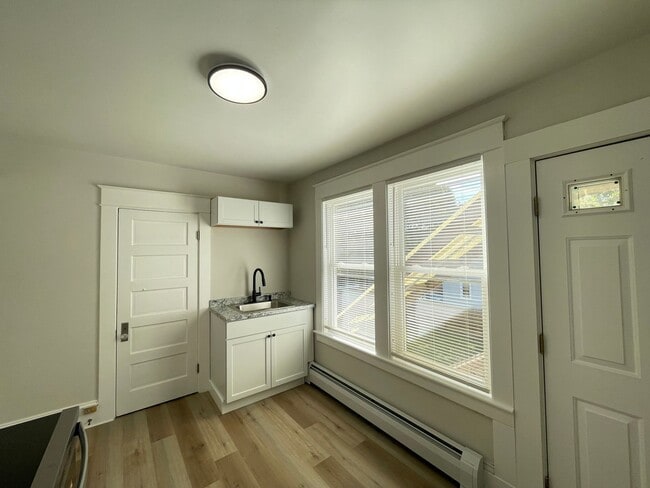 Photo - 55 Henriette St Unit 5