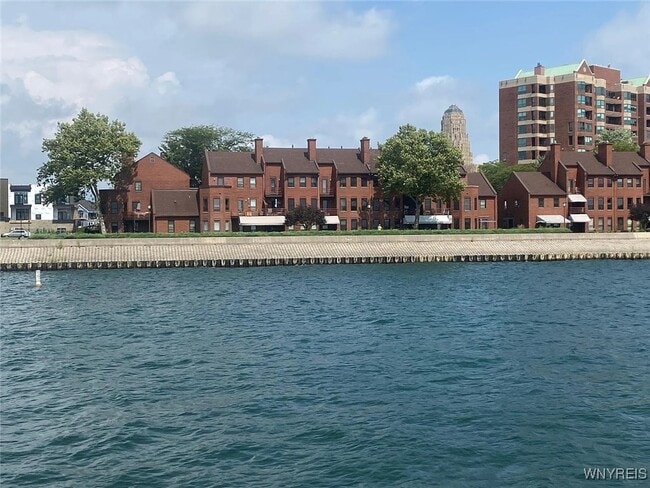 Building Photo - 84 Ojibwa Cir