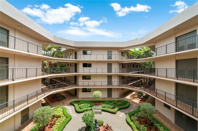 Building Photo - 8520 SW 133rd Avenue Rd Unit 323