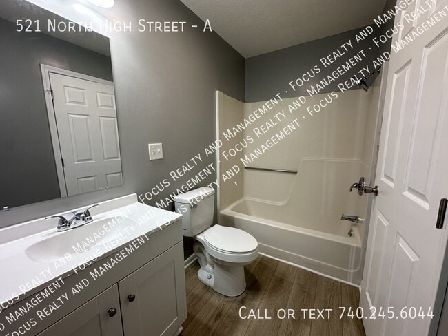 Photo - 521 N High St