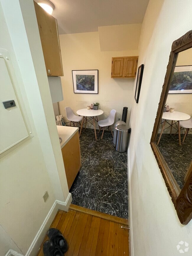 Building Photo - 82 Peterborough St Unit 22 Rental