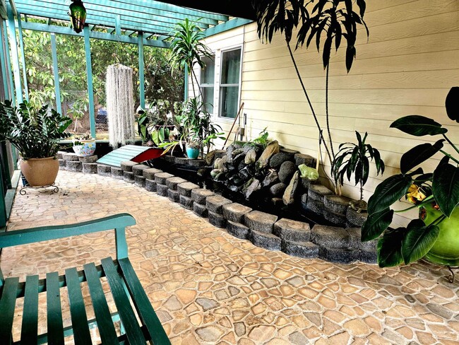 Photo - 272 Halenani Dr Unidad Main House