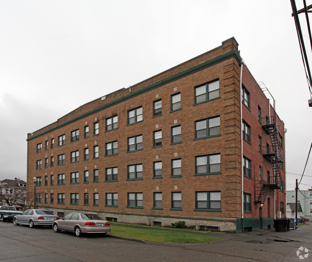 Pennington Apartments - Pennington Apartments